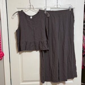 Women's Dark Gray Sleeveless Ruffle Crop Top & Wide Leg Pants Set